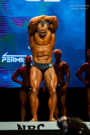 СLASSIC PHYSIQUE НОВИЧКИ